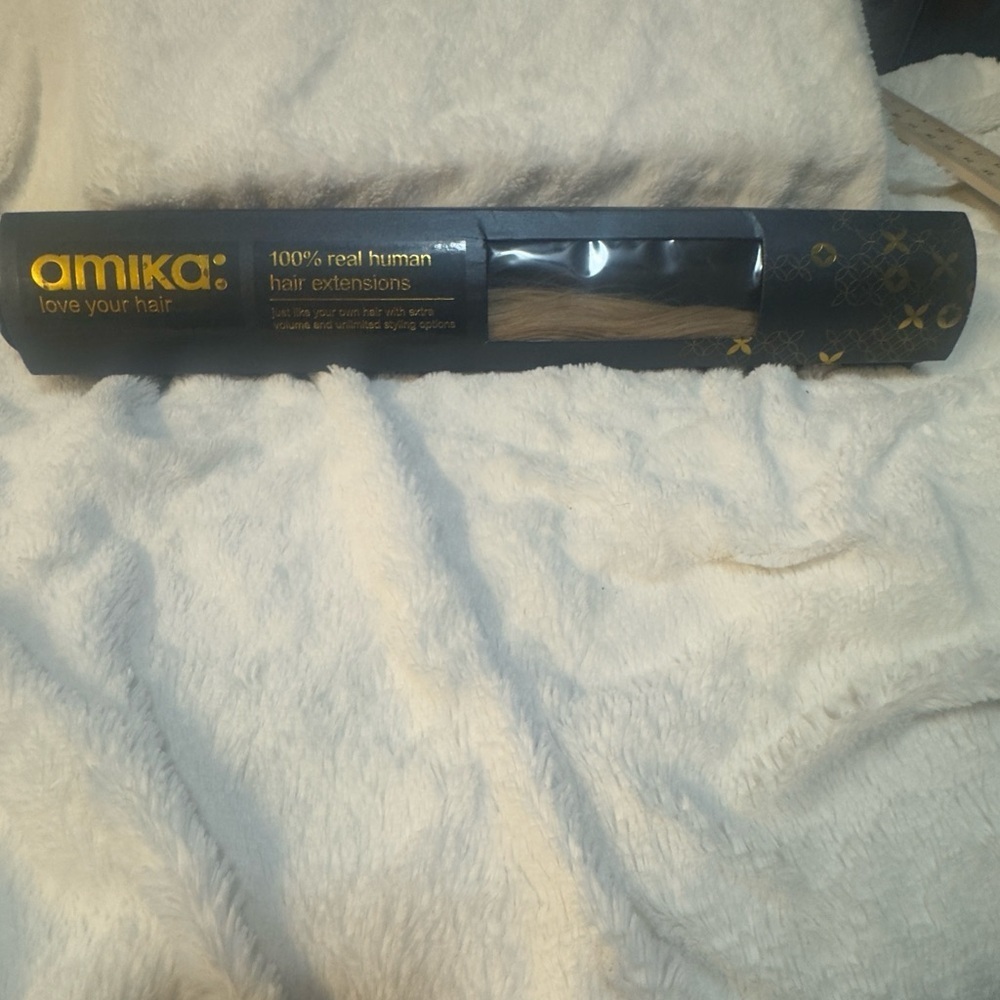 Amika Clip In Hair Extensions Color Is Am-Bl6, Unused Open Box Return.